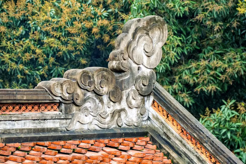 OM101838_Radiant.jpg