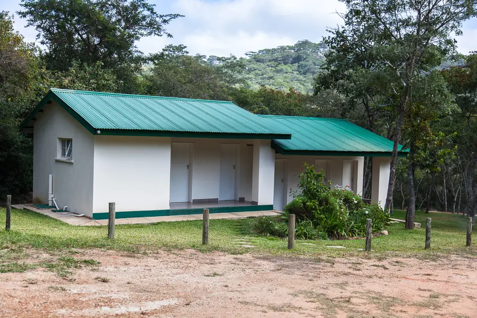 hdb442a1.jpg
