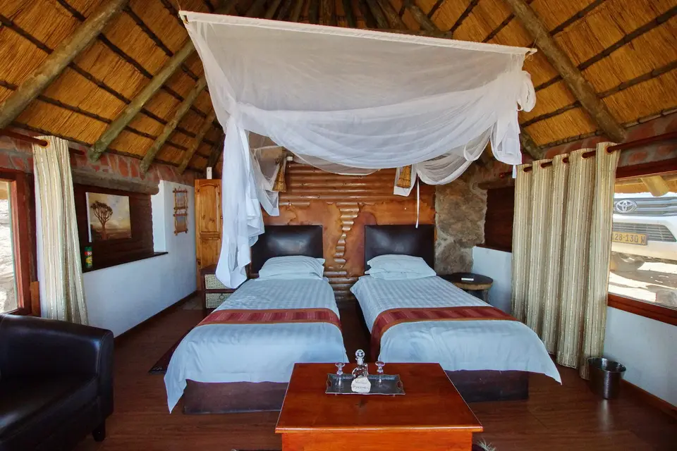 namibia-2019-05-1415-01-21.jpg