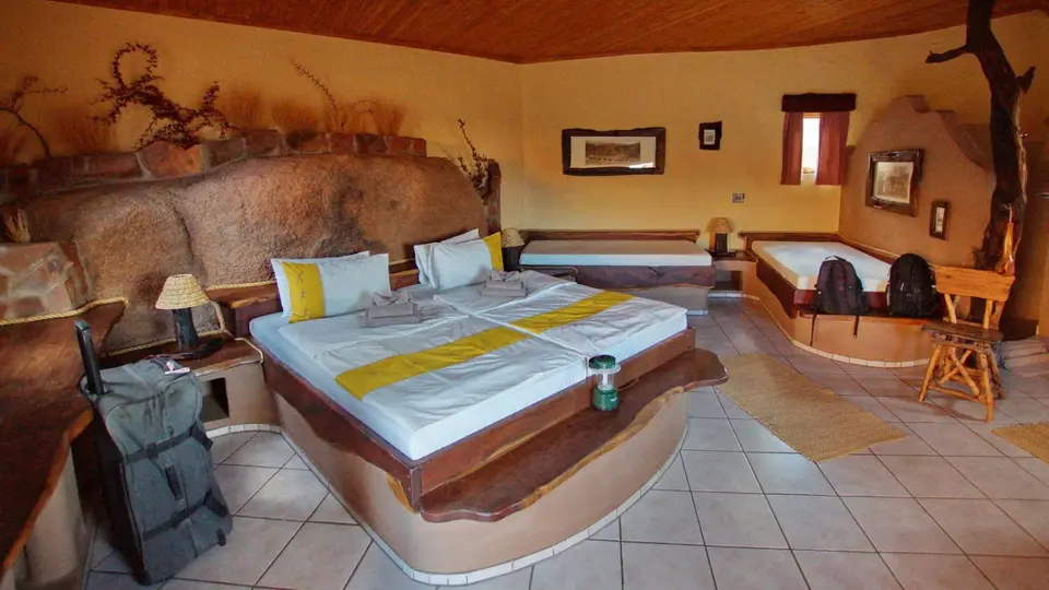 namibia-2019-05-1616-19-31.jpg