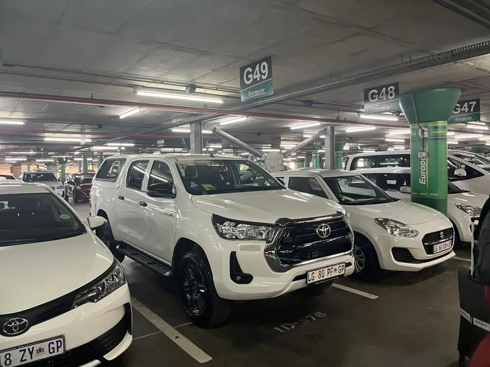 SA-Hilux-2.jpg