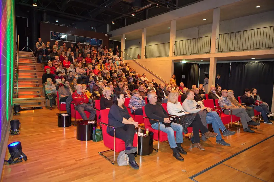 Präsentation2019.jpg