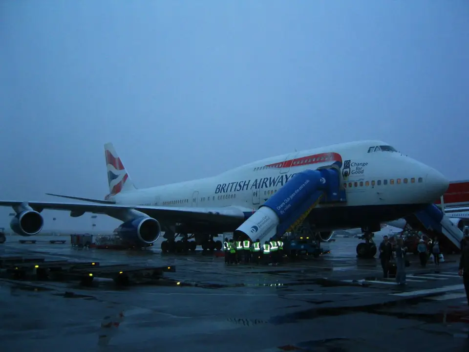 003Flugzeug.jpg