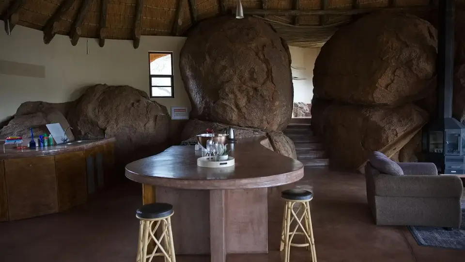 2025NamibiaSA0620.jpg