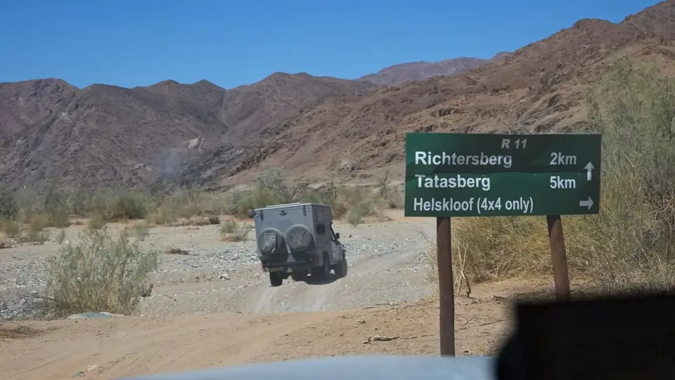 2025NamibiaSA2289.jpg