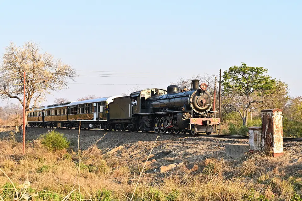 Victoria_Falls_Dampflok.jpg