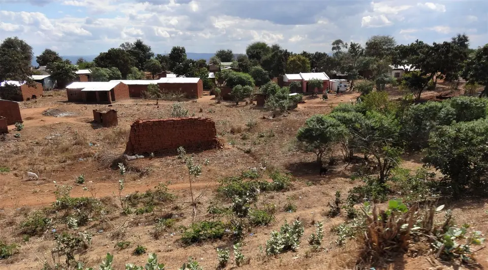 Malawi-Landschaft-Dorf.jpg