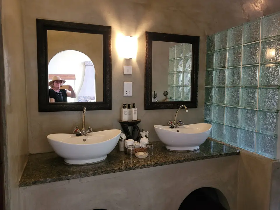 53CamelthornLodge.jpg