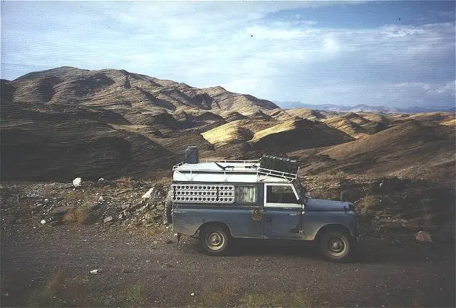 landy2.jpg