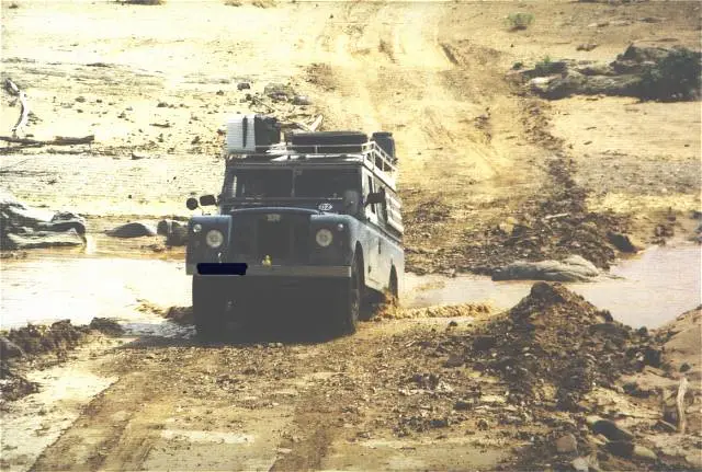 landy4.jpg