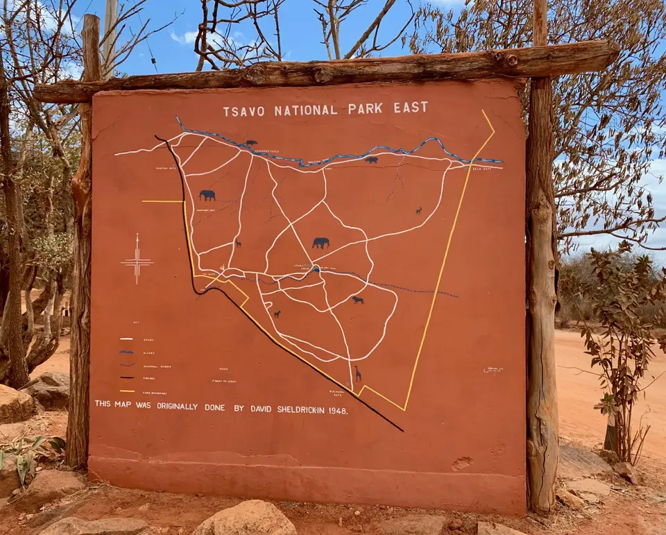 7aTsavoEastSign.jpeg