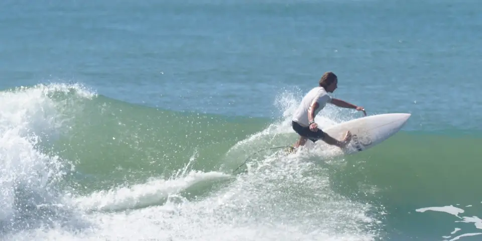 038CostaRica2021Dominical-Surfer.JPG