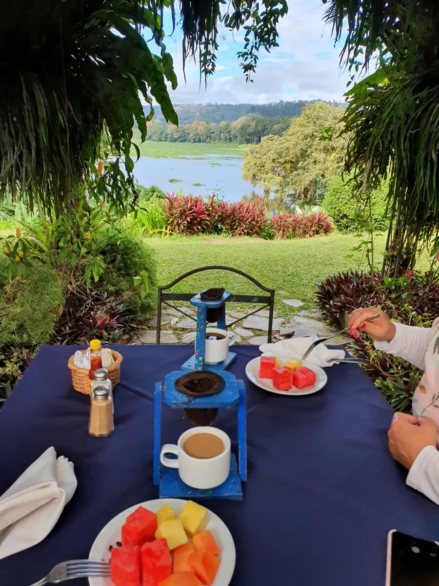 118CostaRicaDez2021Orosi-TalCasonadelCafetal.jpg