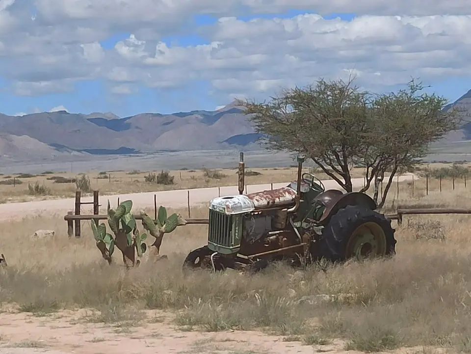 NamibiaSilviaHandy(424).JPG