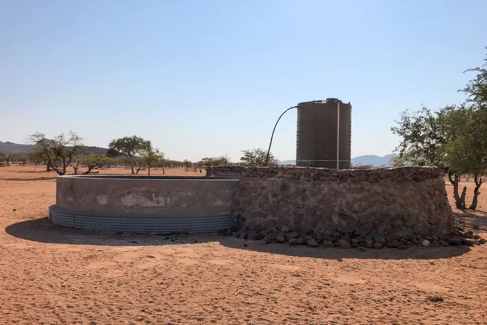 w_ehra_brunnen.jpg