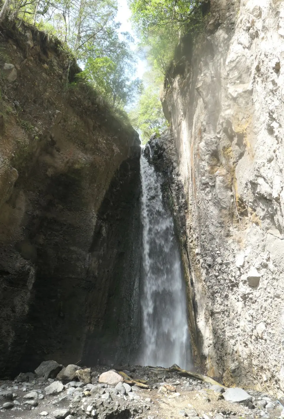 055_Wasserfall_P1001396-2.JPG