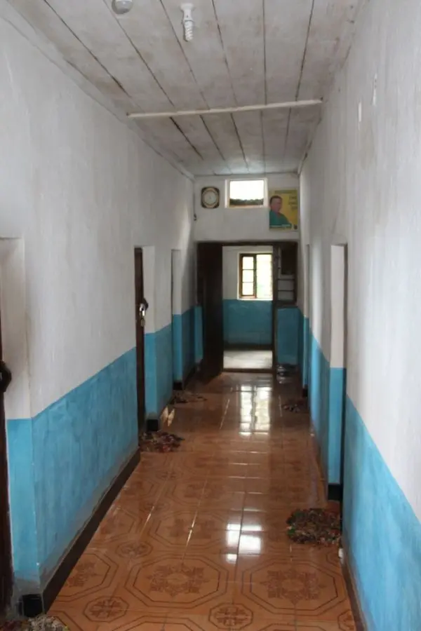 hf062a25.JPG