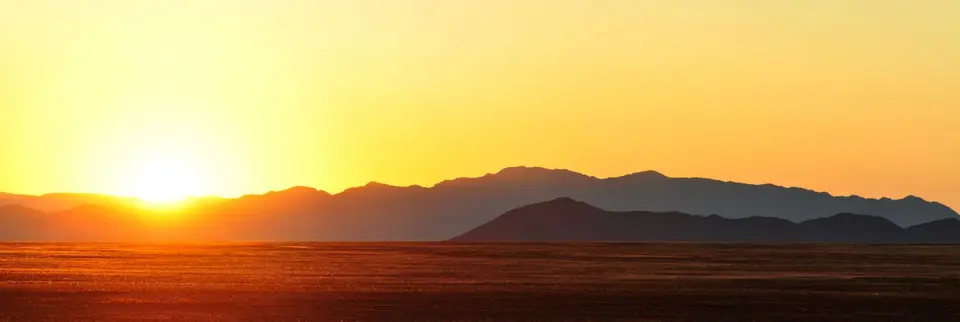21.01SonnenaufgangNamibNaukluftNP07.jpg