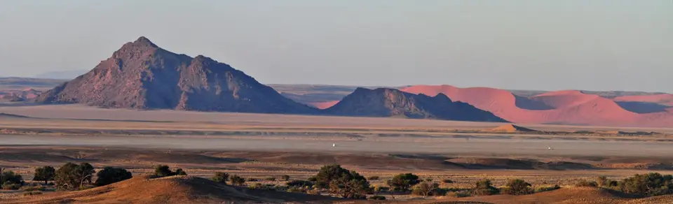 21.01SonnenaufgangNamibNaukluftNP13.jpg