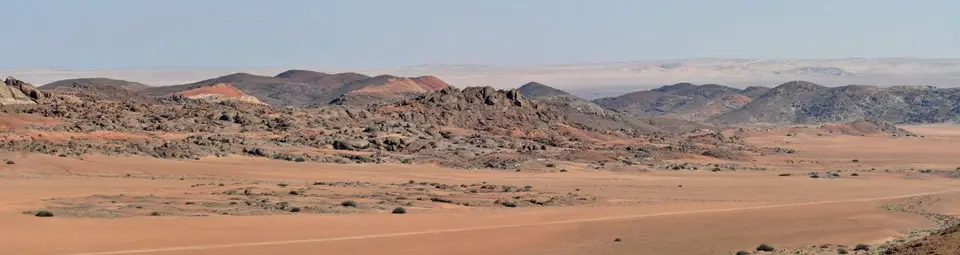 k-11.04LandschaftaufdemWegzumundamKhumib13.jpg