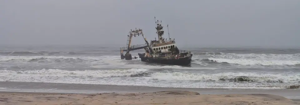 k-21.02WrackvorSwakopmund01.jpg