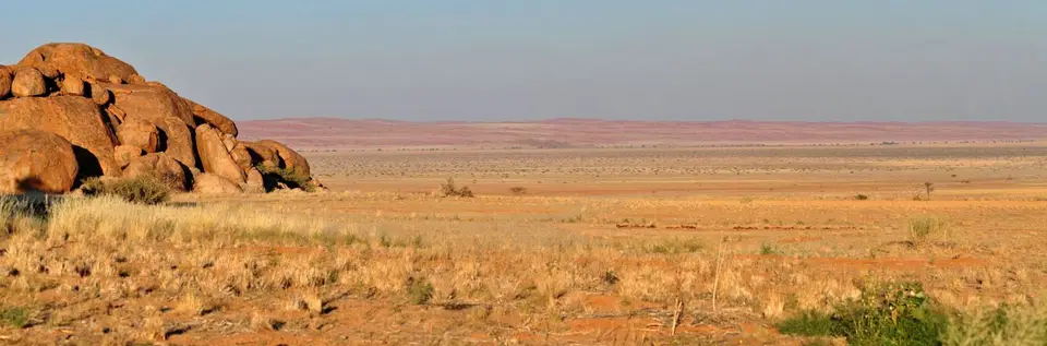 k-23.02LandschaftNamibNaukluftLodge11.jpg