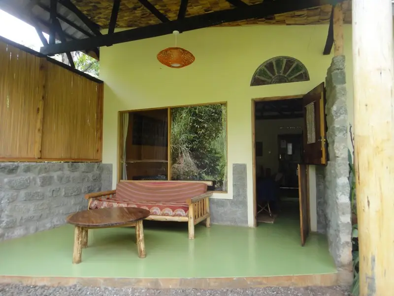 h4574613.JPG