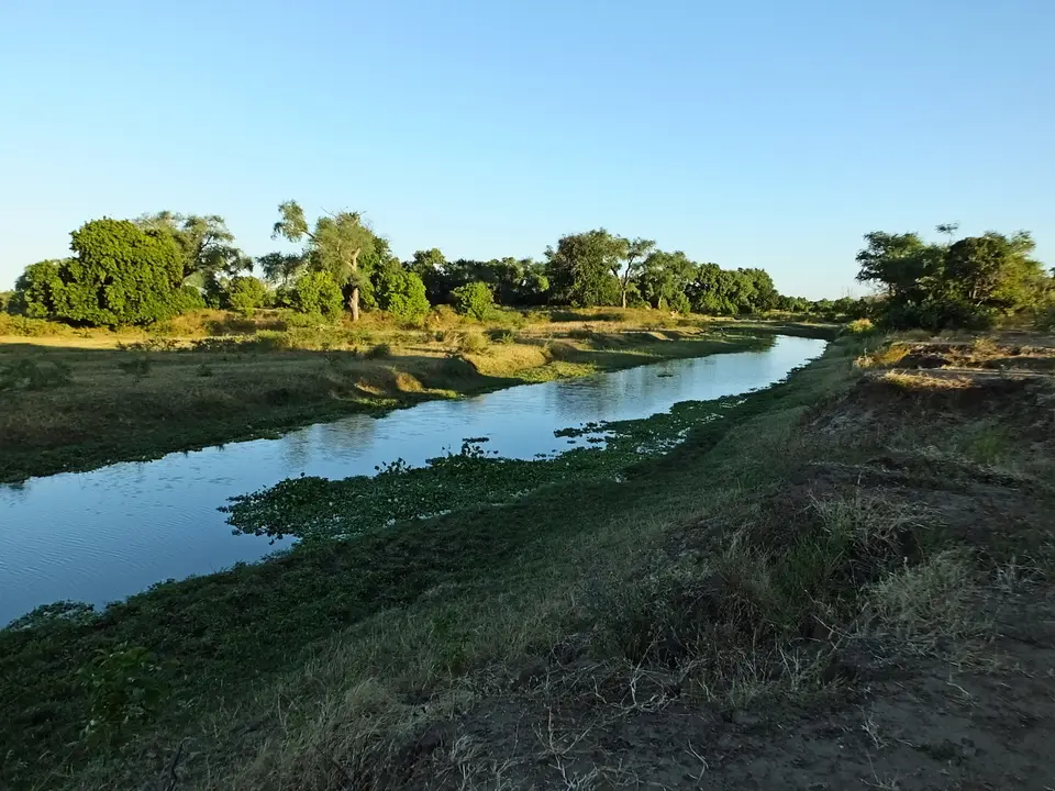 074ManaRiver.jpg