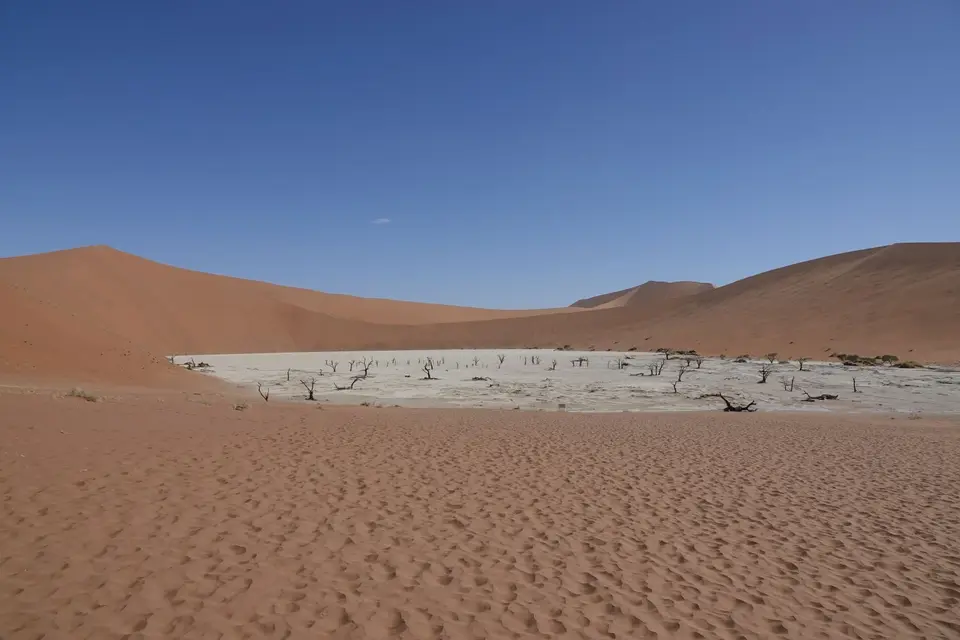 103Deadvlei.jpg
