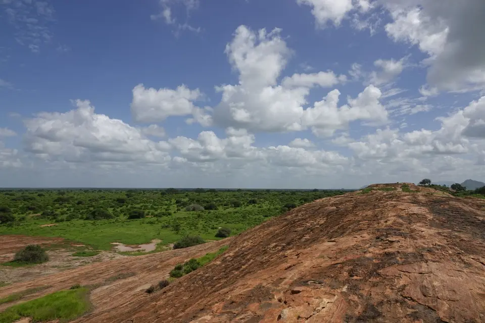 260MudandaRock.JPG