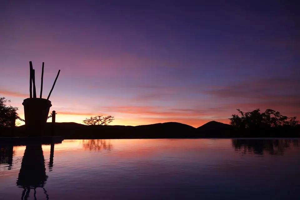 416SundownerPool2.jpg