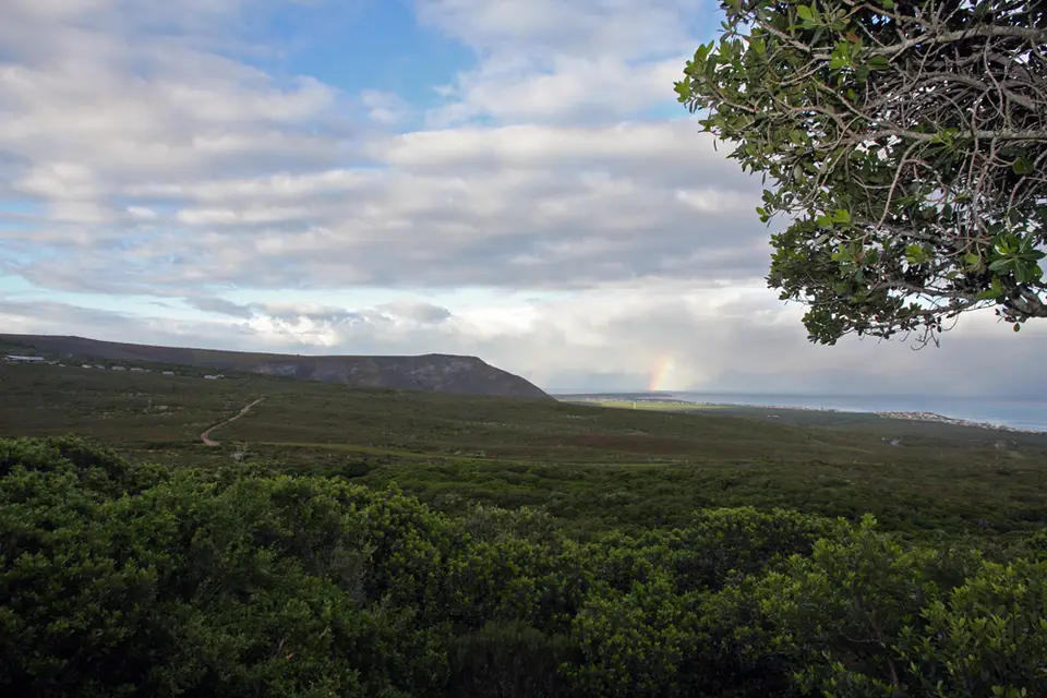h3043251.jpg