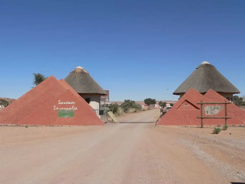 GateSossusvlei.jpg