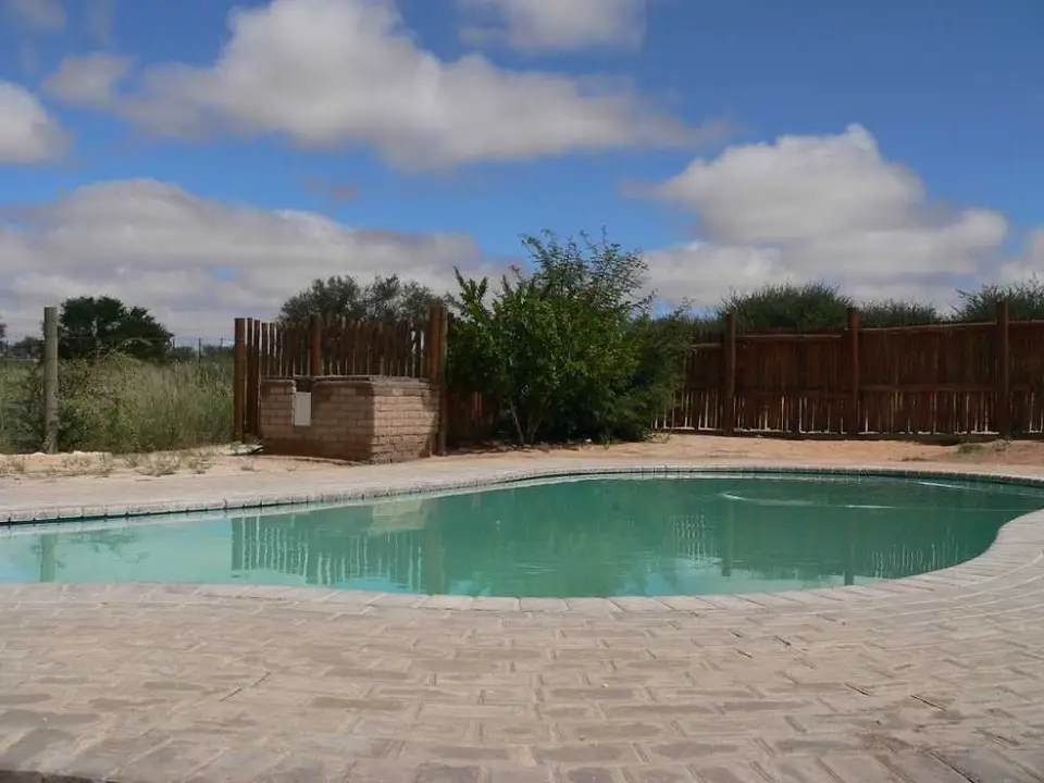 Pool_2012-06-06.JPG