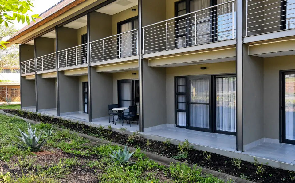 Screenshot2022-10-24162858SkukuzaHotel.png