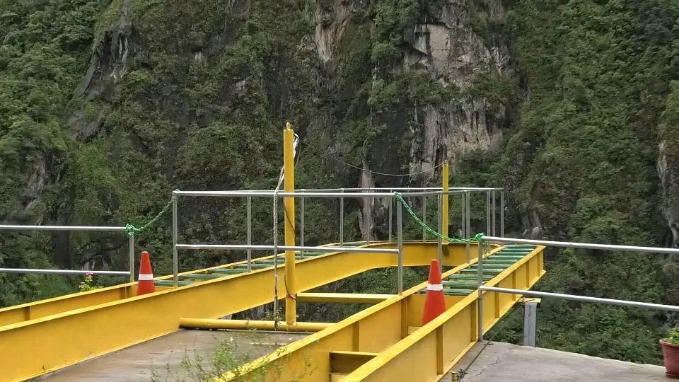 k-S1990004_Moment.jpg