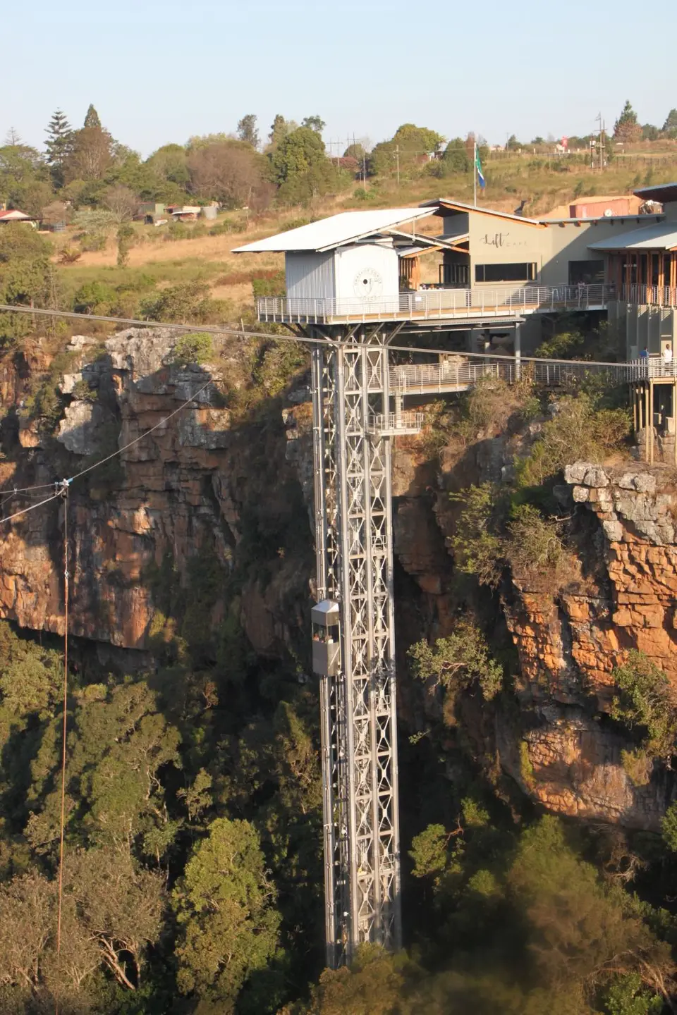 2019_08Zim:SA:Swasi_8012.JPG
