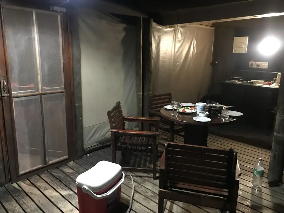 2019_08Zim:SA:Swasi_8706.JPG