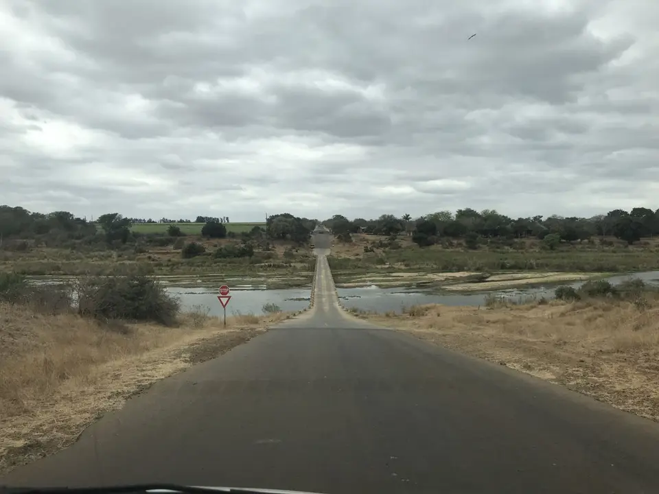 2019_08Zim:SA:Swasi_8836.JPG