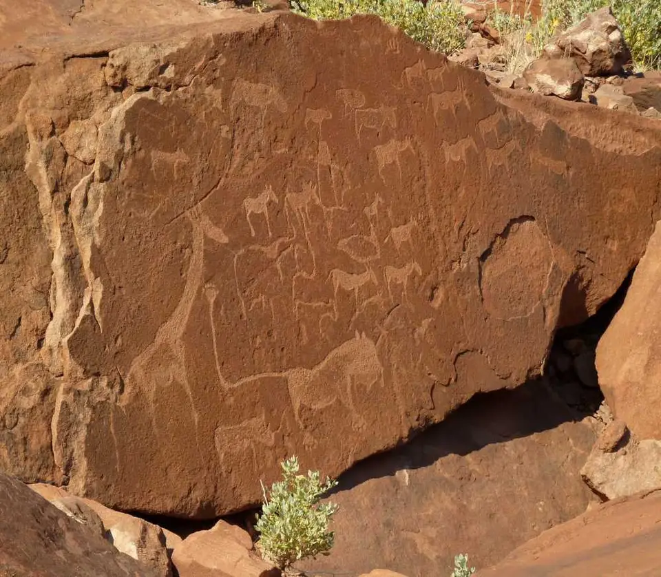 Twyfelfontein2.jpg