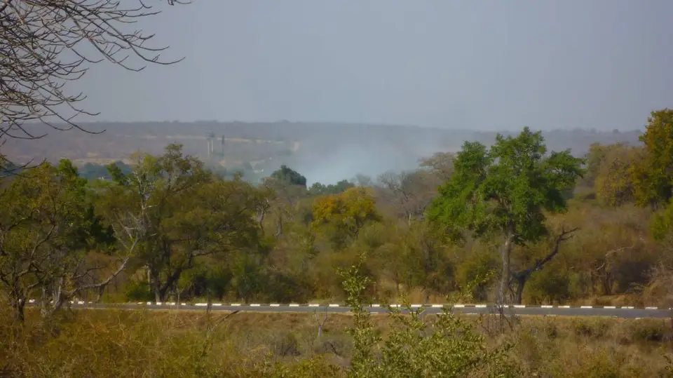 VicFalls2.JPG