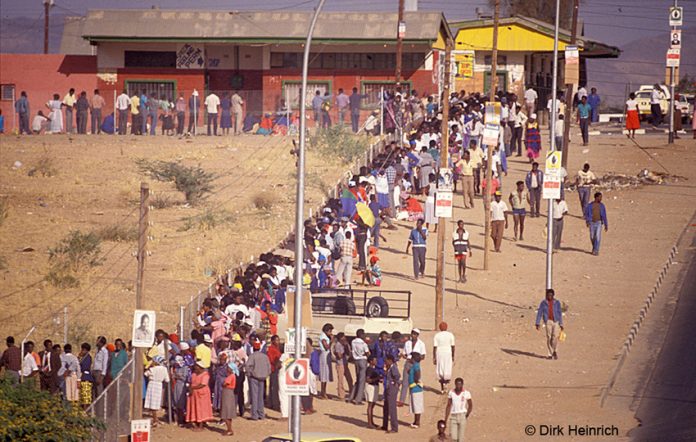 Erste demokratische Wahlen, Namibia, 1989